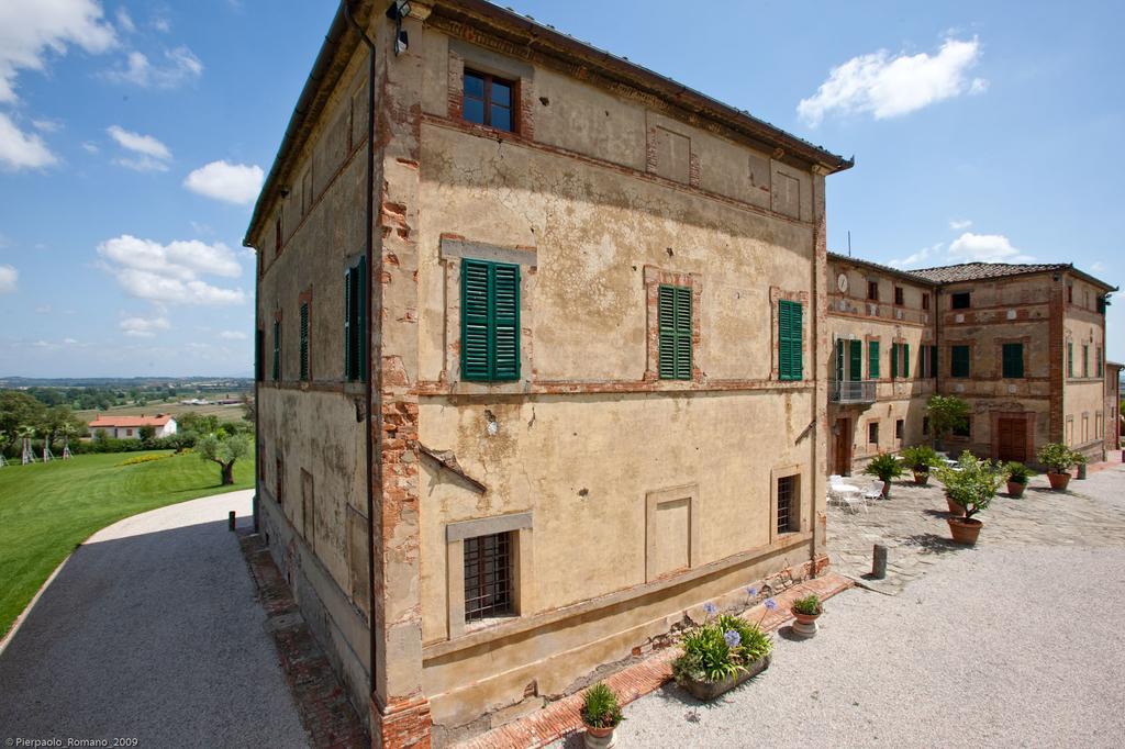 Tenuta Di Petriolo Guest House ตอร์ริตา ดิ เซียนา ภายนอก รูปภาพ