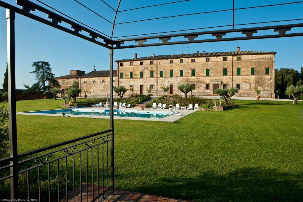 Tenuta Di Petriolo Guest House ตอร์ริตา ดิ เซียนา ภายนอก รูปภาพ