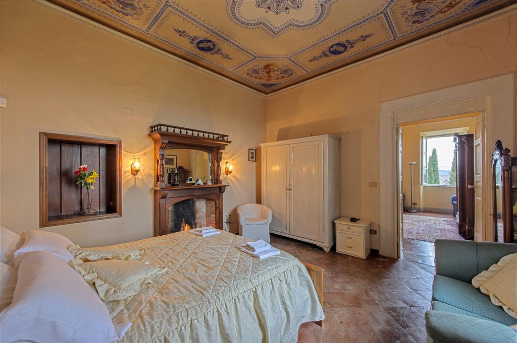 Tenuta Di Petriolo Guest House ตอร์ริตา ดิ เซียนา ภายนอก รูปภาพ
