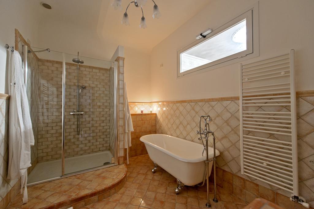 Tenuta Di Petriolo Guest House ตอร์ริตา ดิ เซียนา ภายนอก รูปภาพ
