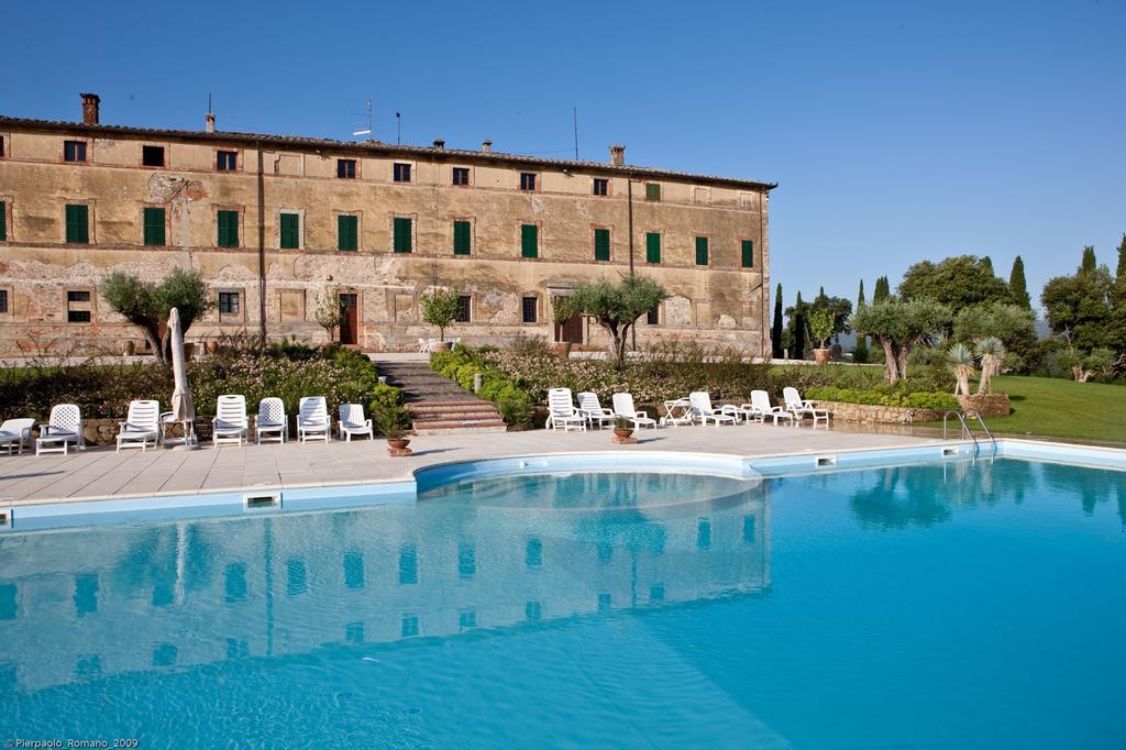 Tenuta Di Petriolo Guest House ตอร์ริตา ดิ เซียนา ภายนอก รูปภาพ