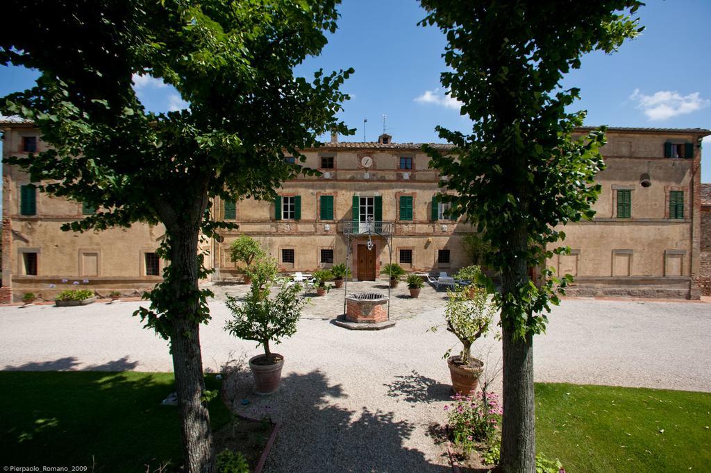 Tenuta Di Petriolo Guest House ตอร์ริตา ดิ เซียนา ภายนอก รูปภาพ